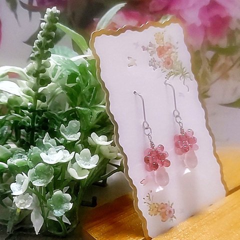 桜　チェコ　ドロップ　フックピアス　　