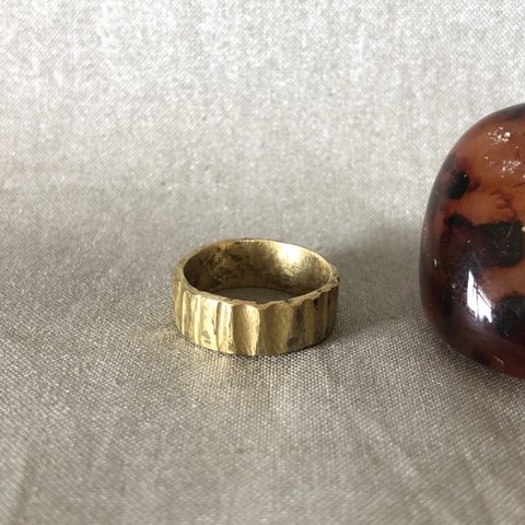 ストライプ　真鍮の指輪
