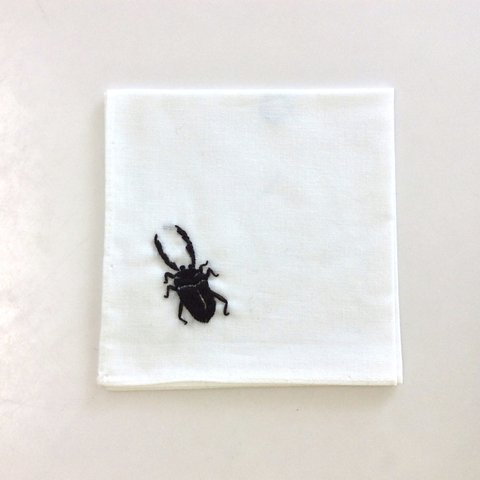 刺繍ハンカチ 白【クワガタ】　20*20