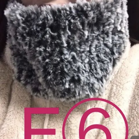 F⑥ ふわふわ　毛糸　キャットヤーン　ハンドメイド　ネックウォーマー