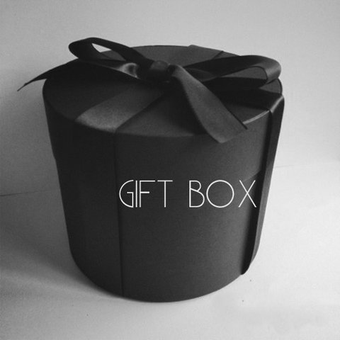 BLACK GIFT BOX (丸箱)