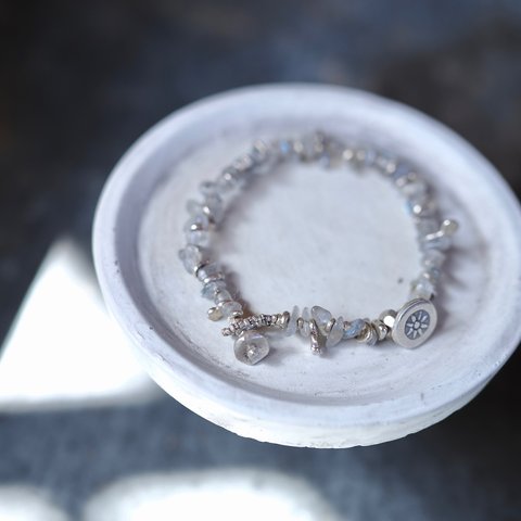 -Labradorite- fine stone bracelet