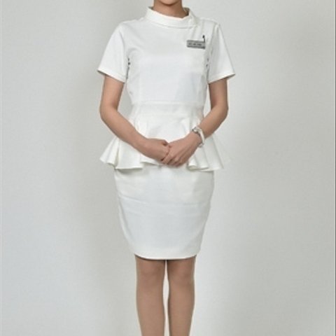 [Himawaritoさんのオーダーメイド] 白衣を着た看護師のお人形
