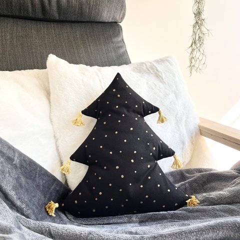 タッセルがかわいい アクセントクッション-Christmas tree- BLACK 全品ラッピング対応