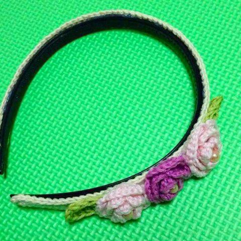 ハンドメイド☆可愛い薔薇のカチューシャ☆レース編みヘアバンド 手編み