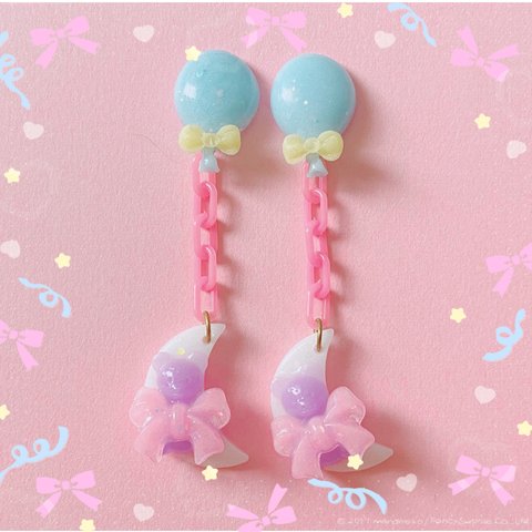 風船に揺れる月♡ピアス/ゆめかわ ファンシー ロリータ