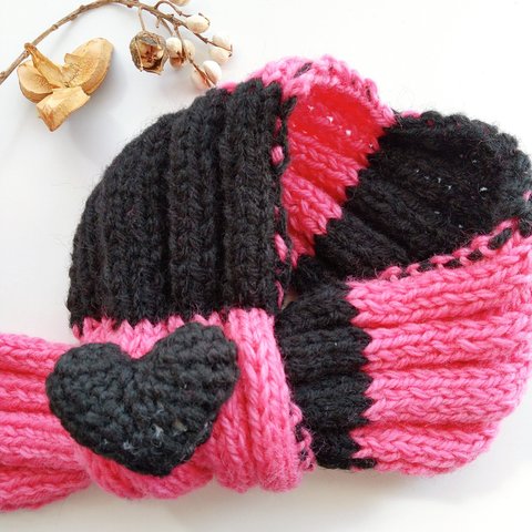ピンク&ブラック  犬 マフラー 手編み  ❤️つき