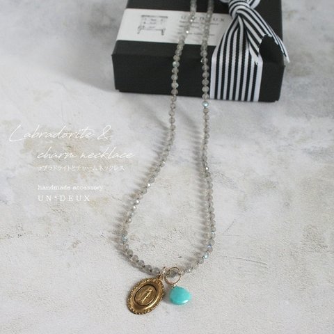 ラブラドライトとチャームネックレス｜Labradorite charm necklace