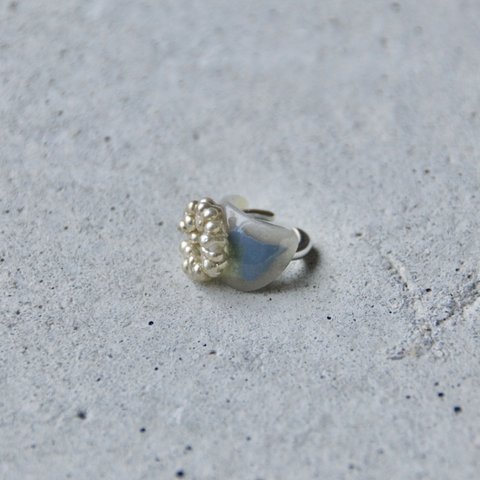 「piece」ear cuff  silver bees