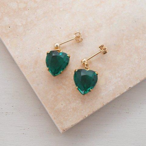 Vintage Emerald Heartピアス