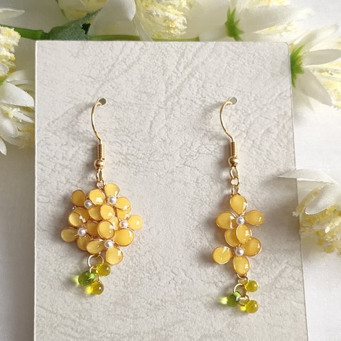 【訳あり・売り切りSALE】菜の花のアシメピアス/イヤリング　N375