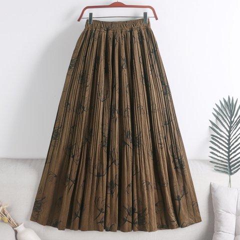 茶色ロングスカート、花柄ロングスカート、冬のスカート