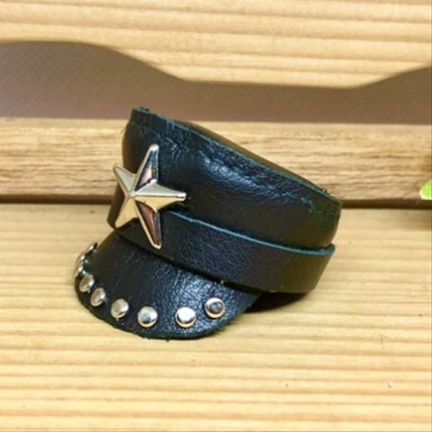 森き　ミニチュア帽子　miniature hat.