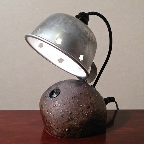 テーブルランプ（ 陶製 マット黒 ）AT-004