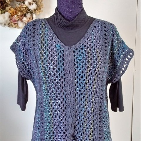 添え糸編みのプル～～！　グラデーションの色がちらちら見える編地～～！