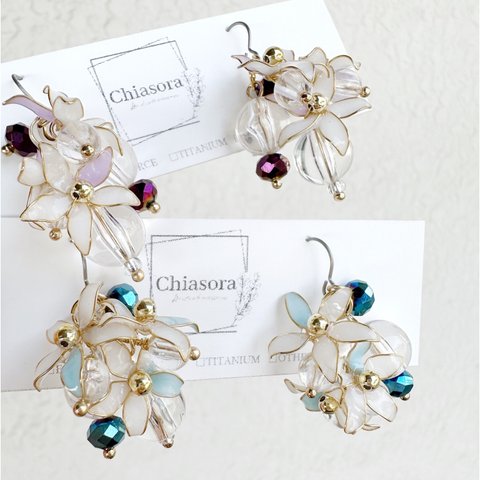 【2色】華やかジャスミンのイヤリング/ピアス〜アクセントカラー・ブルー・パープル・ホワイト・フラワー・お花・クリア・大人可愛い