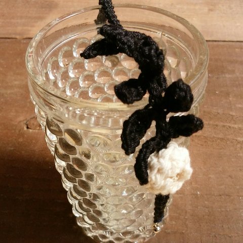 手編み　ブレスレット　白×黒