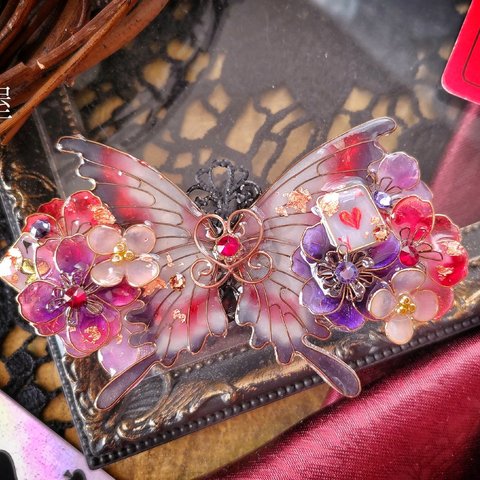 （6cm金具）迷い子のアネモネの森と蝶のバレッタ（hair ornaments of butterfly and flower〜saint of the heart〜）