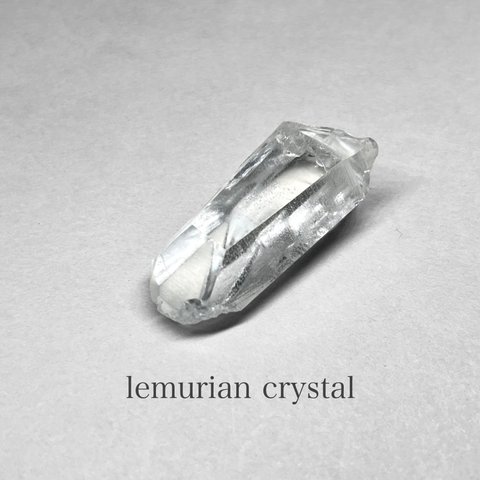 lemurian crystal：self healed / レムリアン水晶 E：セルフヒールド