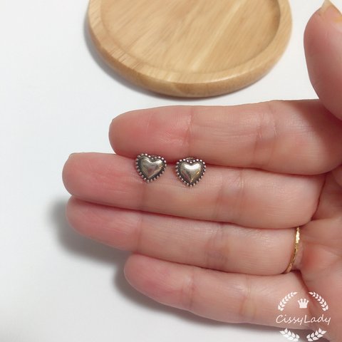 シルバー　ヴィンテージミニハートピアス