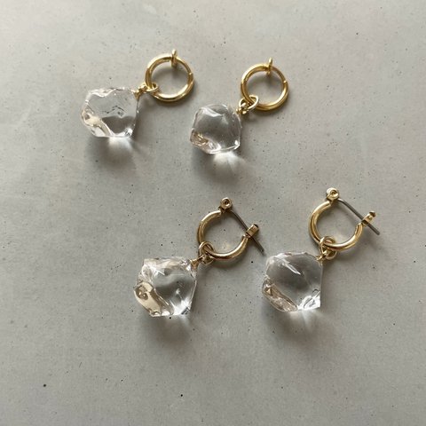 ●5  -  clear ore.  -  earrings • ear clips （ クリアピアス　クリアイヤリング 鉱石ピアス 鉱石イヤリング  ）