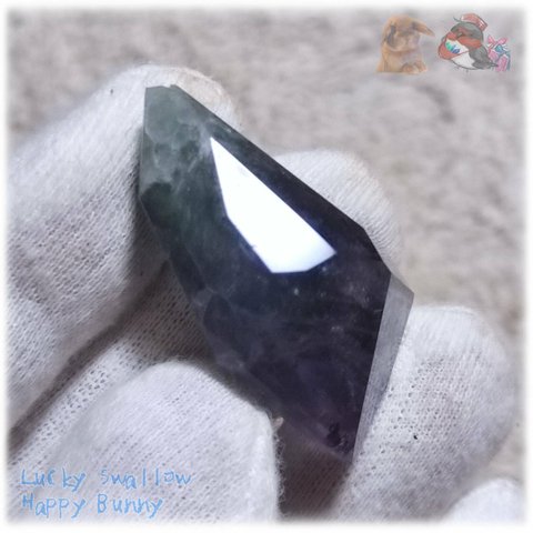 ◆ ” 魔晶石 ” 特殊バイカラー フローライト 結晶 蛍石 No.5186