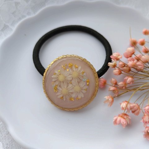 ヘアゴム　花　くすみピンク　くすみカラー　キラキラ　オシャレ　普段使いアクセサリー　可愛い　ヘアアレンジ
