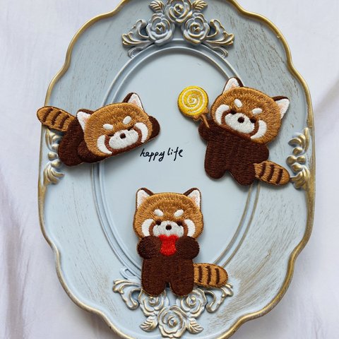 3枚入りかわいいレッサーパンダ刺繍アイロンワッペンシールタイプ