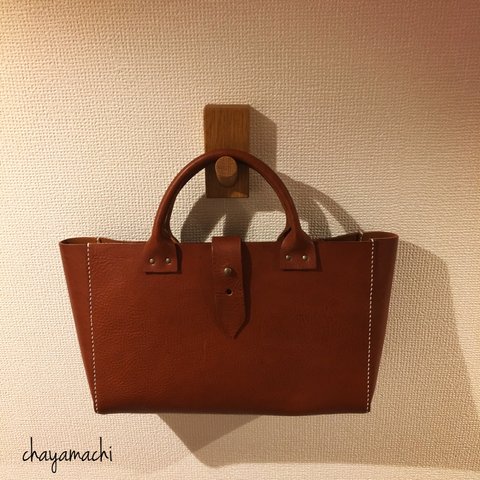 【sold out】総手縫い、ミネルバボックスで仕立てたハンドバッグ