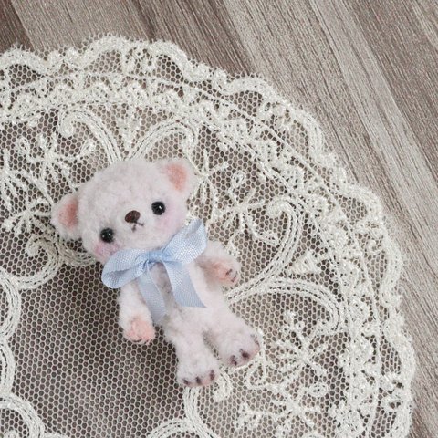 【SOLD OUT】薄ピンクのクマちゃん(4cmサイズ)