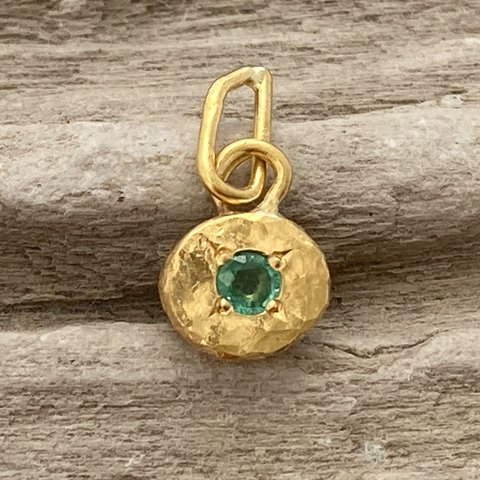 K22＋K24純金◇エメラルド◇ペンダントトップ K24 Emerald Pendant Top