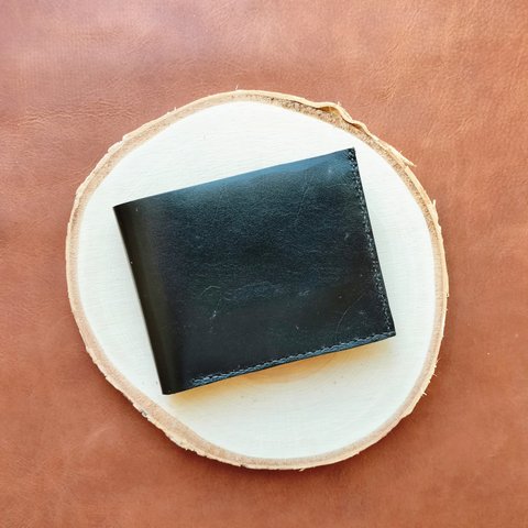 【イタリアンレザー】シンプルフィットな二つ折り財布（メンズ/レディース/シンプル/コンパクト/プレゼント/刻印）ブラック