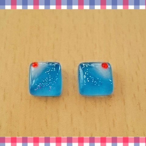 クリームソーダフォークピアス