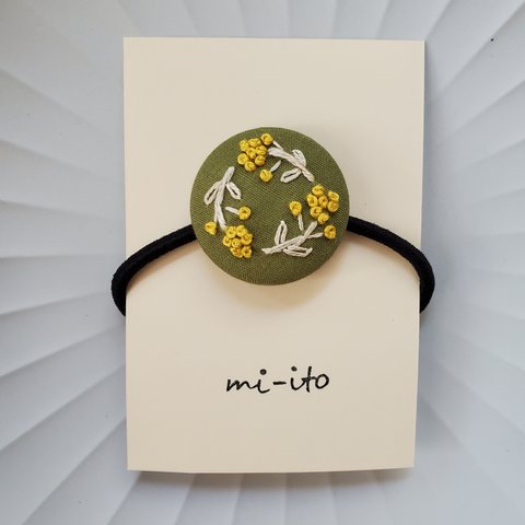 【再販】刺繍ヘアゴム🌷　no.609 　くるみボタン　💛送料無料💛　