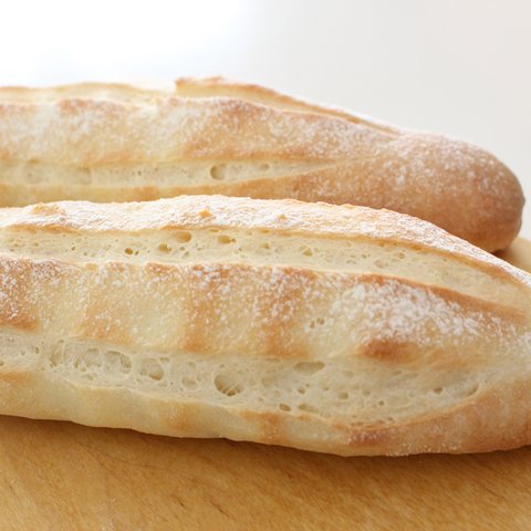 プレーン8本 米粉入りお食事パン 
