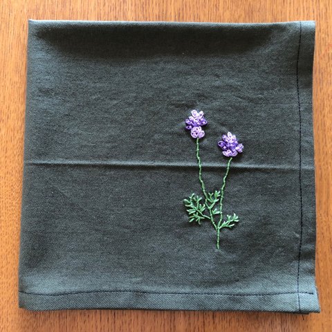 [受注製作]刺繍の大判ハンカチ☆ラベンダー