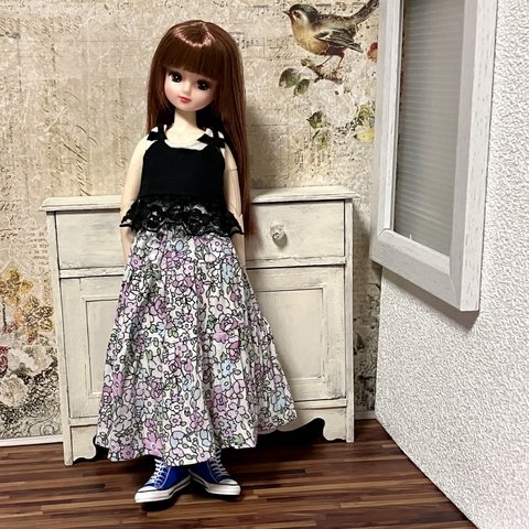 ティアードロングスカート☆(ドール服)リカちゃんブライス洋服