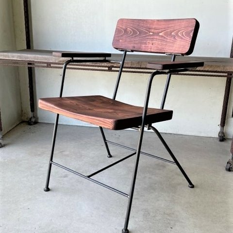 アイアンチェア   木と鉄の椅子　リビングチェア　新築　家具　インテリア