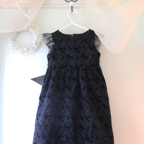 【リメイク】サイズ100    黒の幾何学模様ドレス
