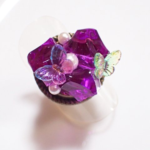 鉱石と蝶々の指輪 レジン 紫