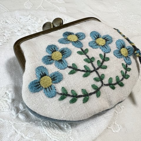 ミニ刺繍がま口【両面刺繍】クレマチス