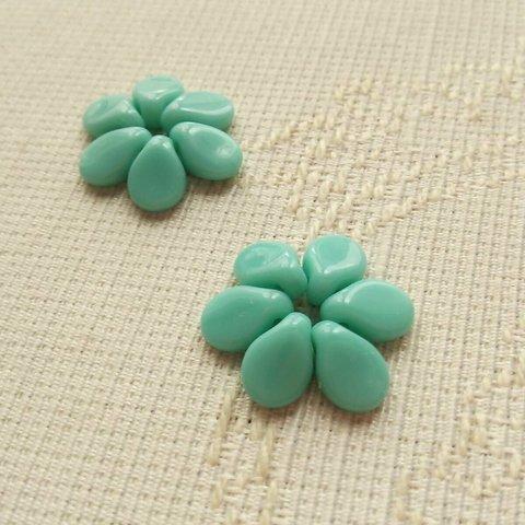 青緑の花　チェコビーズ　5X7mm 12個