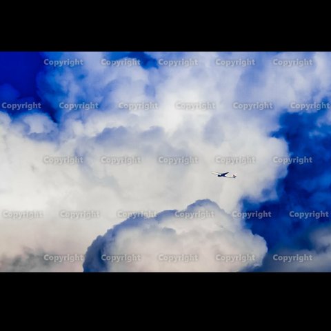★飛行機画像 No,H-0029「入道雲と飛行機」JPEGデータ★