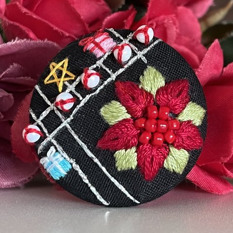 刺繍ブローチ　ヘアゴム　クリスマス　ハンドメイド