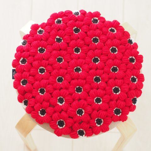 【手編み】赤いアネモネの円座 【アクリル100％】Hand Knitting] Red Anemone Circular Seat