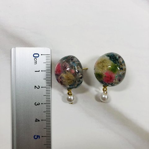 レジンピアス　春　夏　お花なピアス　パール　ドライフラワー　No.16