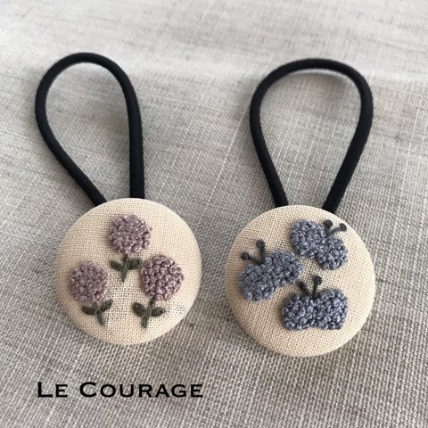 《特別価格》チョウと花の刺繍ヘアゴム(紫・青)