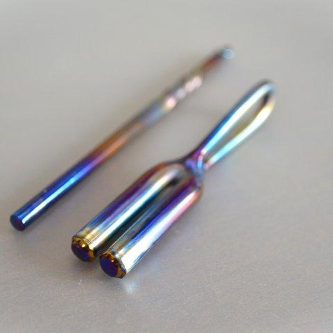 Titanium Tuning fork pendant・チタンの音叉4096Hz・丸型