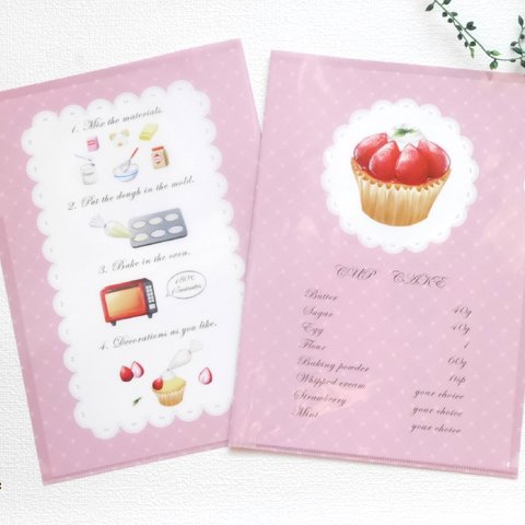 A4クリアファイル【苺のカップケーキ】