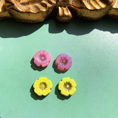 【2色ペア4コセット】JIRI＊IVANA#czech beads#チェコビーズ　sea glass flower 10㍉ pink＊pistàcchio